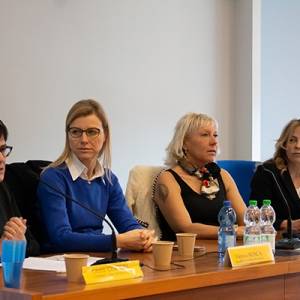 Foto Più donne nei CdA: in Piemonte arriva la Banca dati informatizzata dei talenti femminili 1