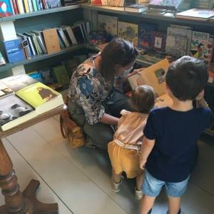 Foto ‘La libreria sulla collina’ di Alba Donati: sentirsi parte di una comunità 1