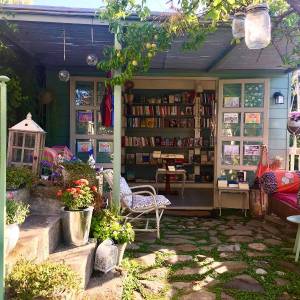 Foto ‘La libreria sulla collina’ di Alba Donati: sentirsi parte di una comunità 3