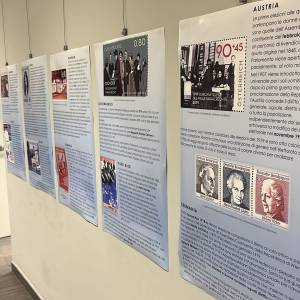 Foto IL VOTO DELLE DONNE. La Storia di un diritto nel mondo attraverso i francobolli 4