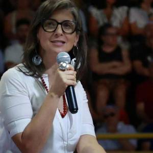 Foto Francesca Albanese, autrice di 'Quando il mondo dorme'. Moni Ovadia alla presentazione 3