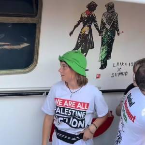 Foto “SUMUD”: LAIKA DIPINGE LE NAVI DELLA GLOBAL SUMUD FLOTTILLA 2
