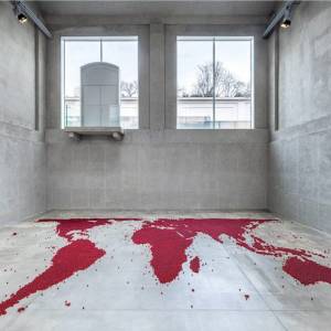 Foto 'Over, under and in between': a Milano le opere di Mona Hatoum 3