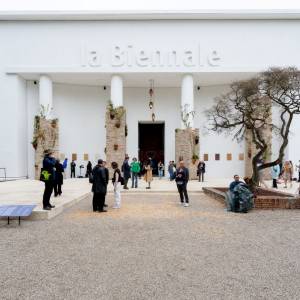 Foto La Biennale d’Arte di Venezia 2026 si sintonizza sulle 'tonalità minori' del mondo
 3
