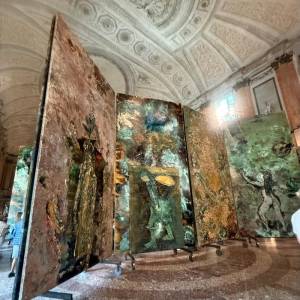 Foto Scienziate, farmaciste e studiose dimenticate dalla storia ufficiale e interpretate da Kiefer
 1