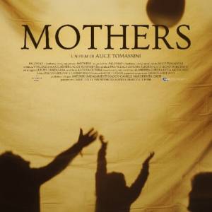 Foto ‘Mothers’: storie di dolore, resilienza, perdono e maternità 1