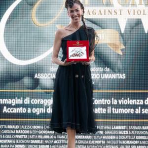 Foto Milano/Women for Women against Violence: 21 storie di donne unite dalla forza di rinascere 1