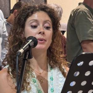 Foto Quattro donne: generazioni di eroine e la storia dei Cantacronache. Il libro e l’intervista  6