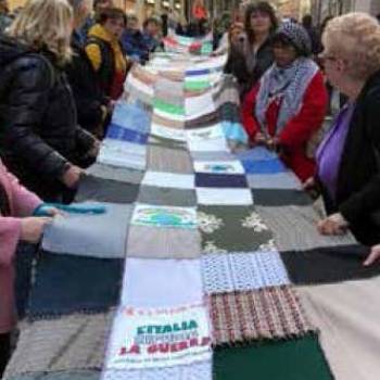 Foto: Modena / Prosegue il cammino del Grande Tappeto di Pace: 'NO alla Guerra'