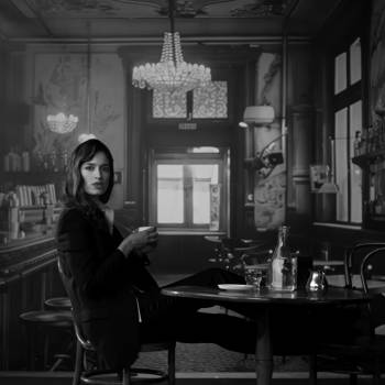 Foto: 'Tu pour moi', un inno alla maternità cantato da Clara Luciani