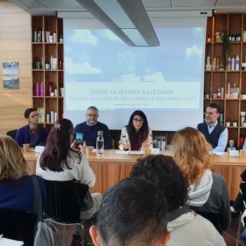 Foto: LE PAROLE GIUSTE CONTRO LA VIOLENZA SULLE DONNE