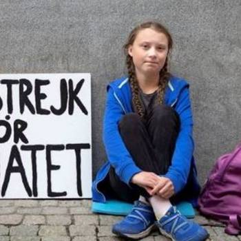 Foto:  Greta, 15 anni, accusa gli adulti di uccidere il futuro