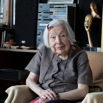 Foto: Lidia poliedrica. Il saluto - di Antonia Sani