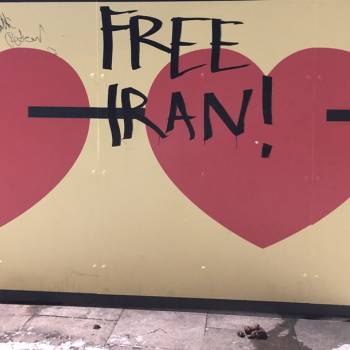 Foto: Il coraggio delle calciatrici dell'Iran e i tailleurs delle donne potenti