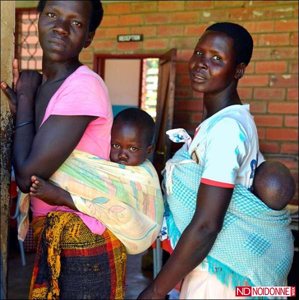Foto: African Mothers. Gulu, Uganda: viaggio fotografico di Mimmo Frassineti
