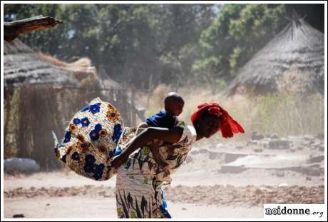 Foto: Le donne africane hanno piedi leggeri