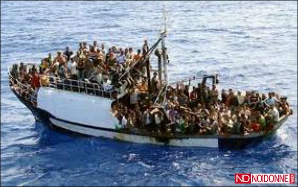 Foto: L'onda umana corre, ma con le dighe si rischia un 'Vajont' apocalittico