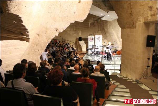 Foto: Parole come sassi, se accade a Matera 