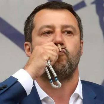 Foto: Salvini, il Rosario e l'Ordine