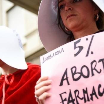 Foto: Giù le mani dall’aborto, non strumentalizzate il Covid-19: una petizione per Ivg farmacologica